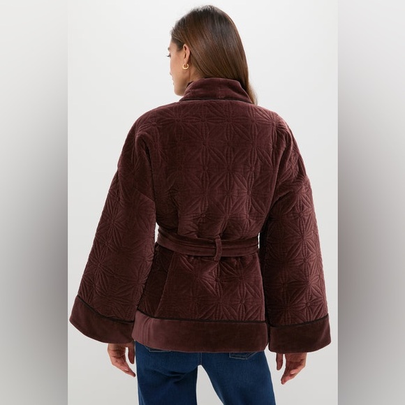 Tuckernuck Chocolate Quilted Velvet Simone Wrap Jacket – Size Small - Picture 4 of 12